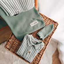 Carica l'immagine nel visualizzatore di Gallery, Corredino nascita Riga